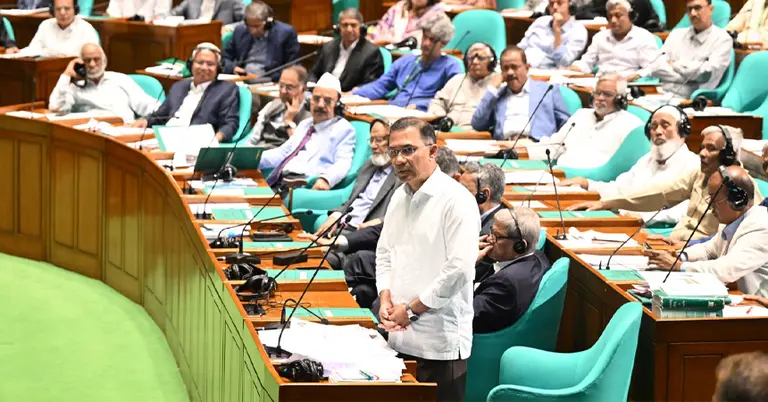 দেশের স্বার্থে সব মতবিরোধ আলোচনা করে সমাধান সম্ভব: প্রধানমন্ত্রী